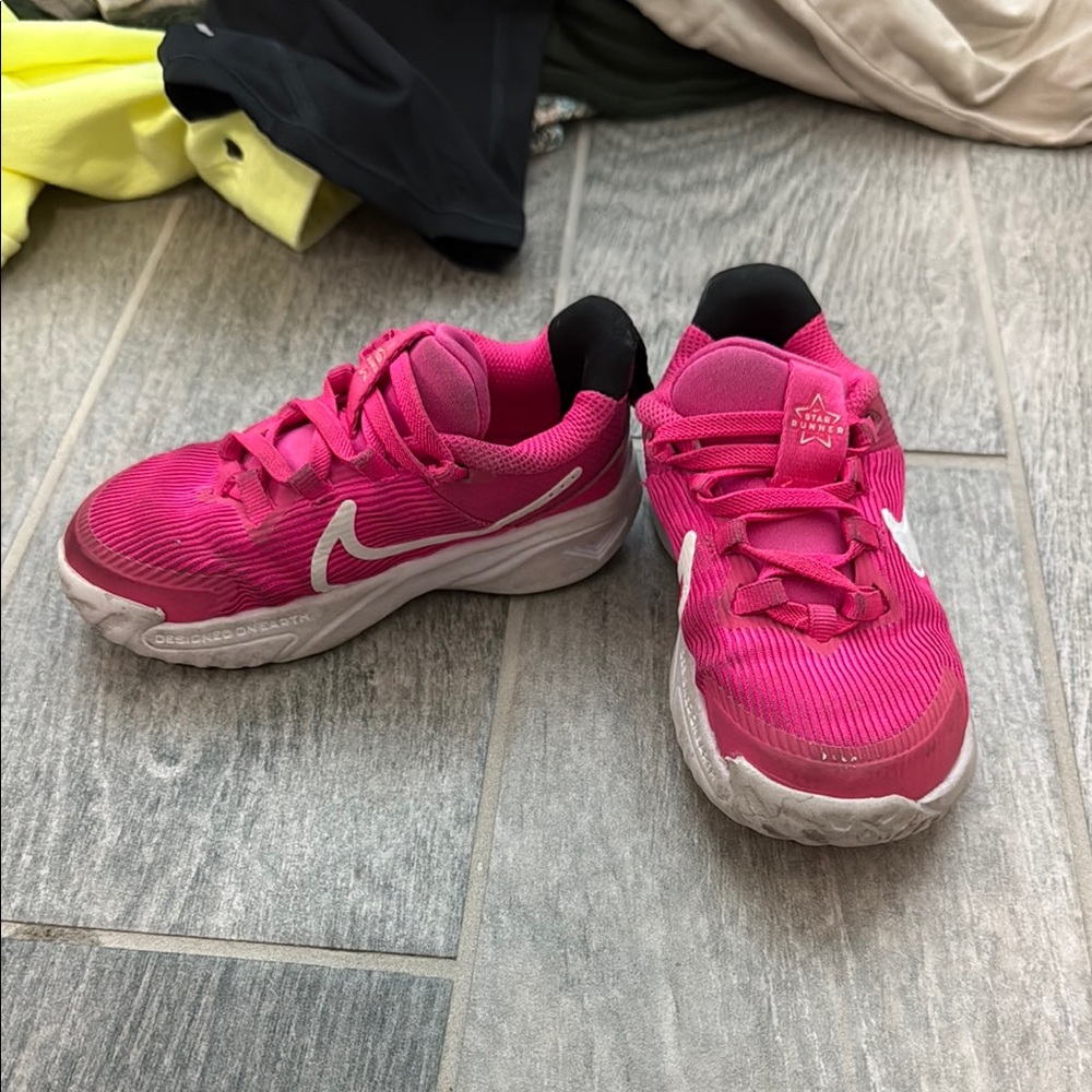 Nike Toddler Pink Athletic Shoes
